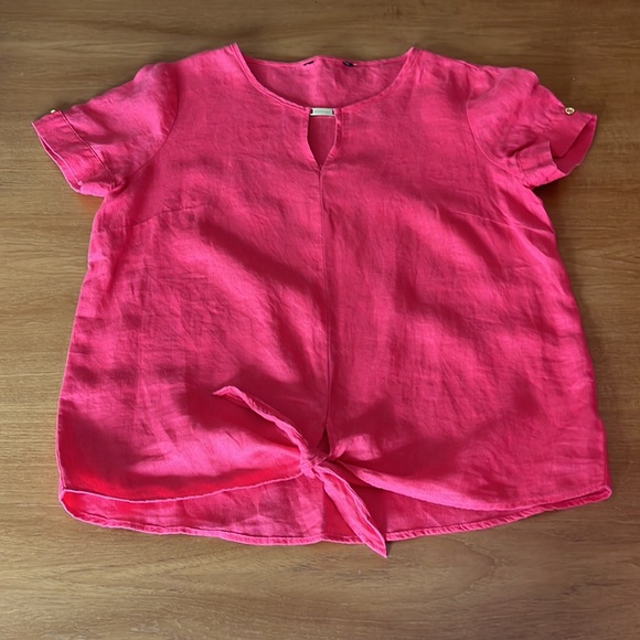 Ellen Tracy Short Sleeve Shirt, 100% Linen, Tie Front & Key Hole Accent,… - Picture 6 of 15